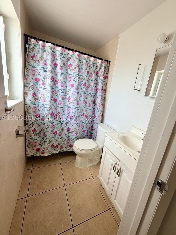 12890 Ne 8th Ave #304 - Photo 7 of 8
