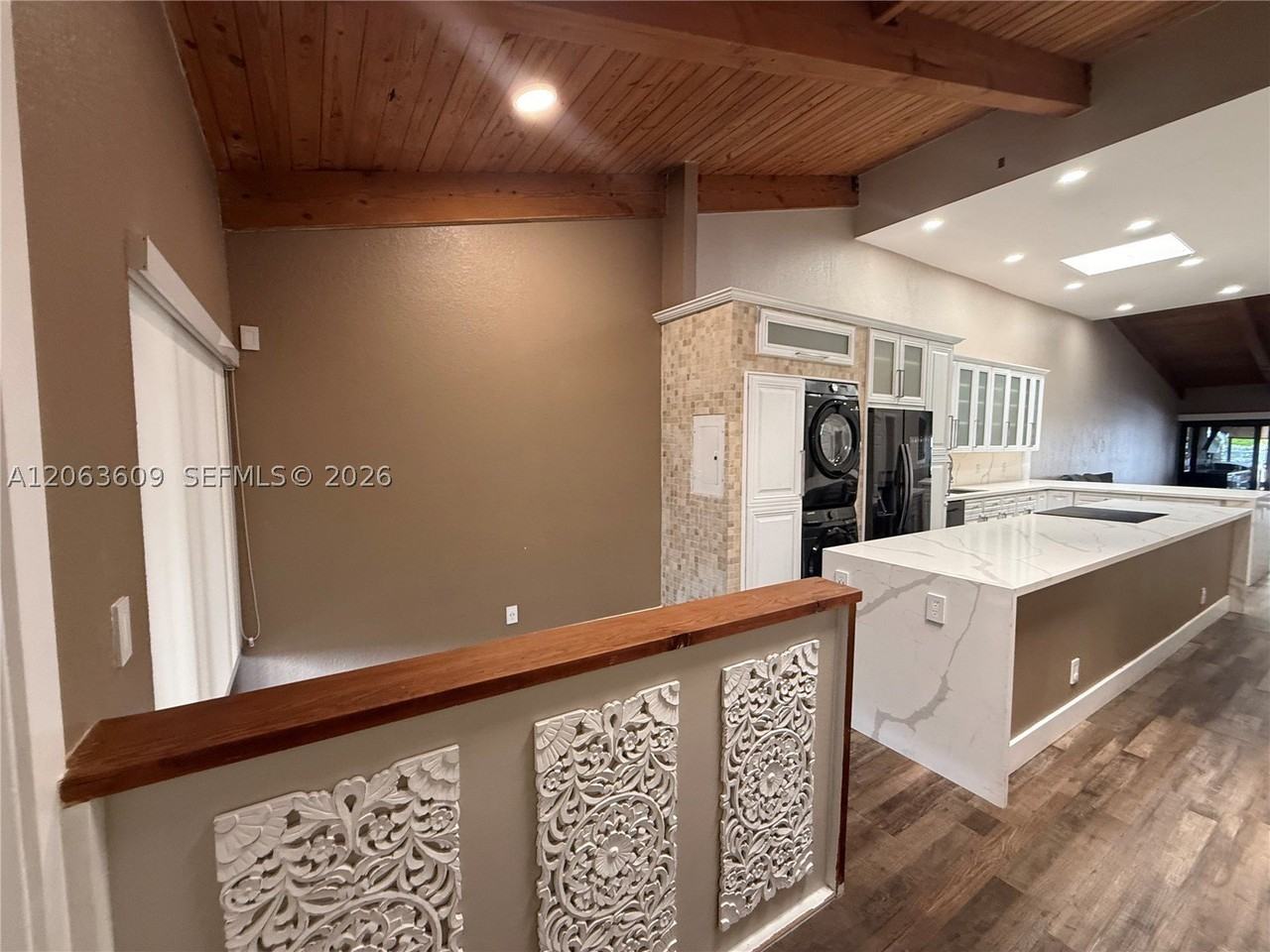 2645 S Parkview Dr #2645 - Photo 4 of 22