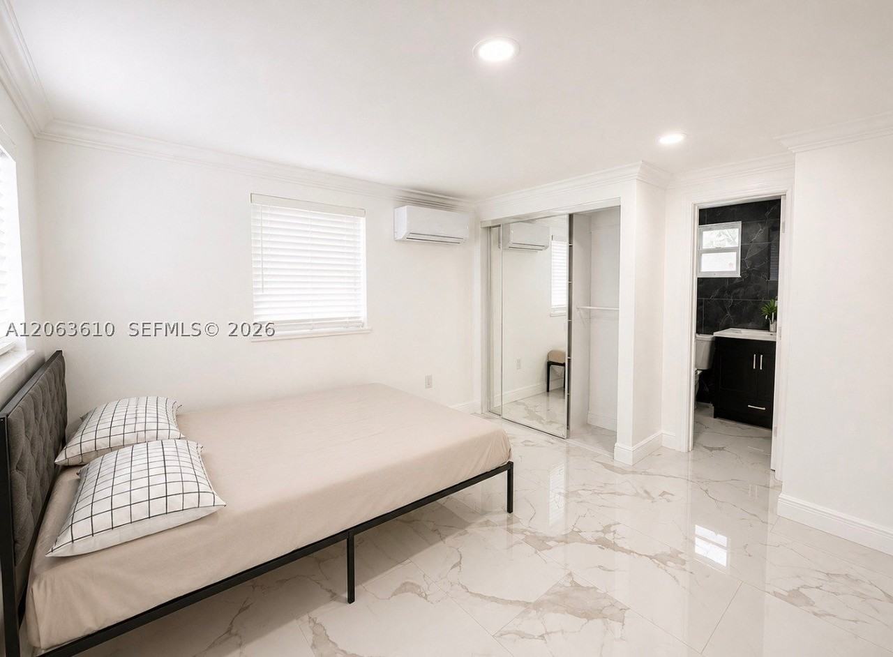6049 Sw 39th St #6049 - Photo 3 of 16