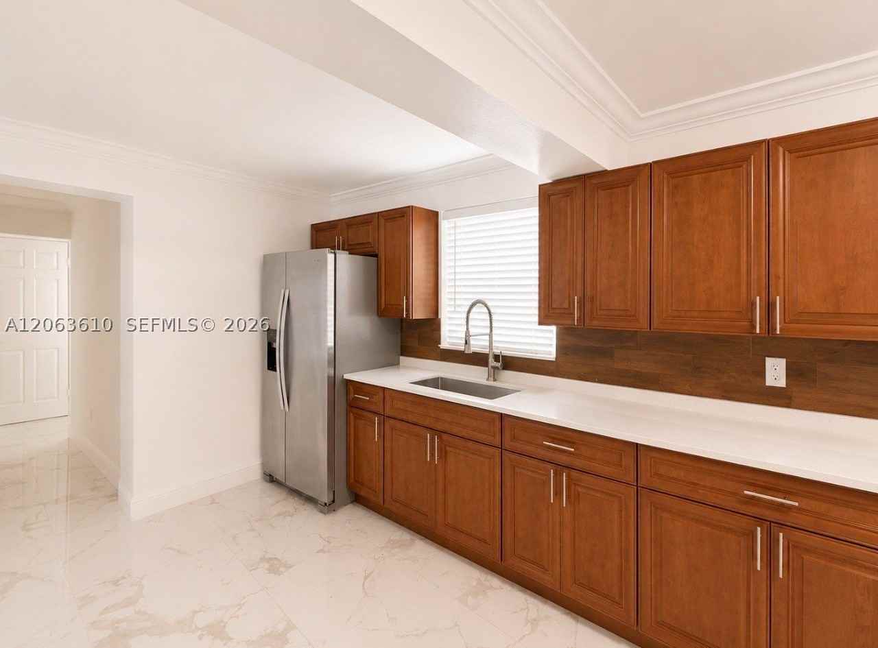6049 Sw 39th St #6049 - Photo 6 of 16