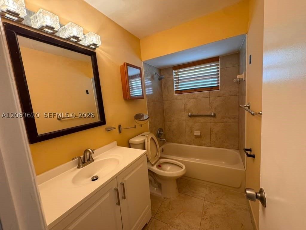 18331 Nw 2nd Ct - Photo 7 of 26