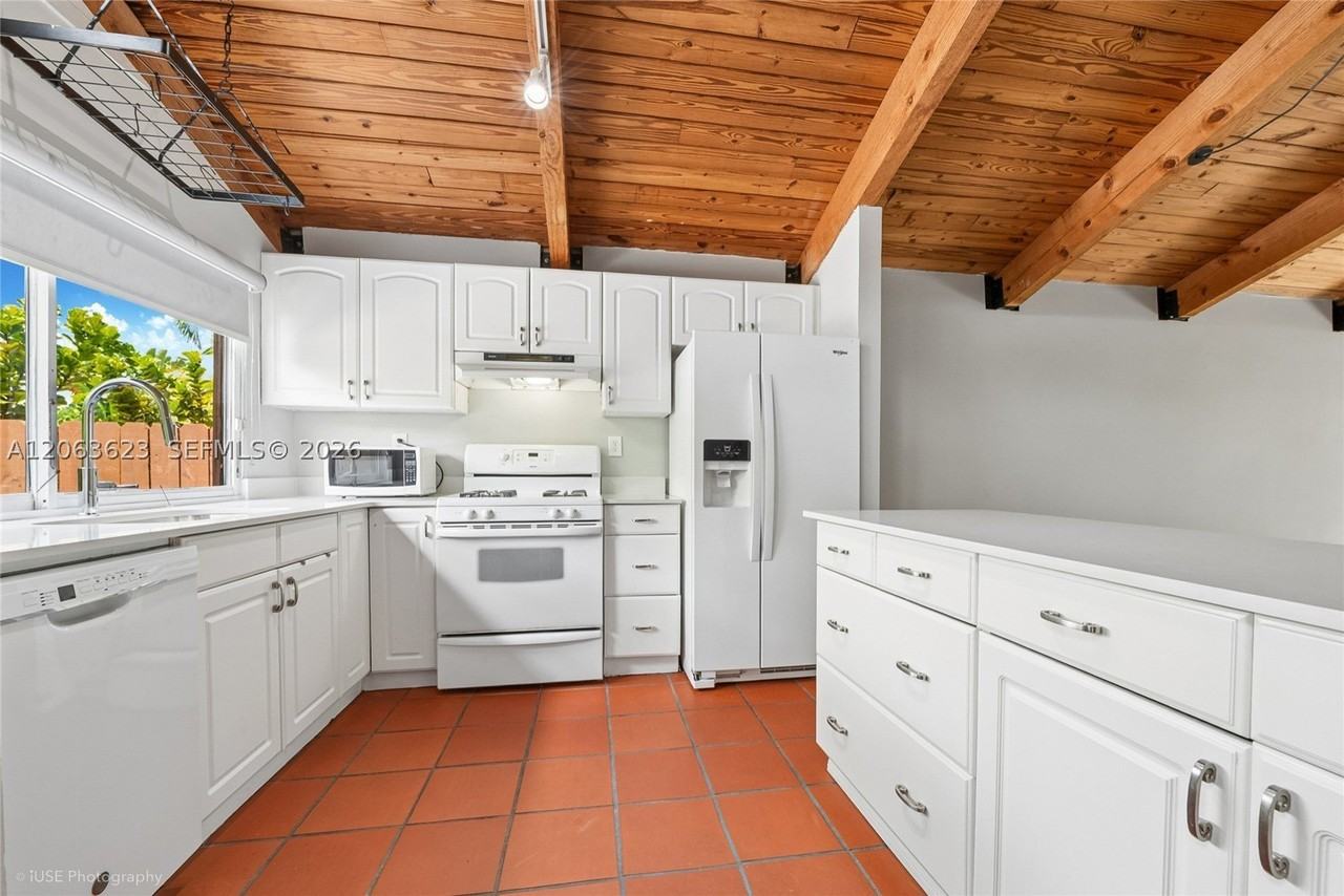 11333 Sw 112th Circle Ln N #11333 - Photo 3 of 15