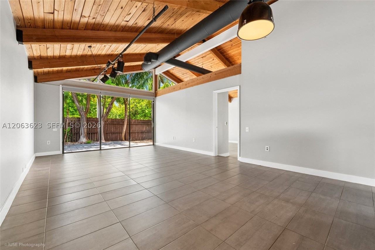 11333 Sw 112th Circle Ln N #11333 - Photo 4 of 15