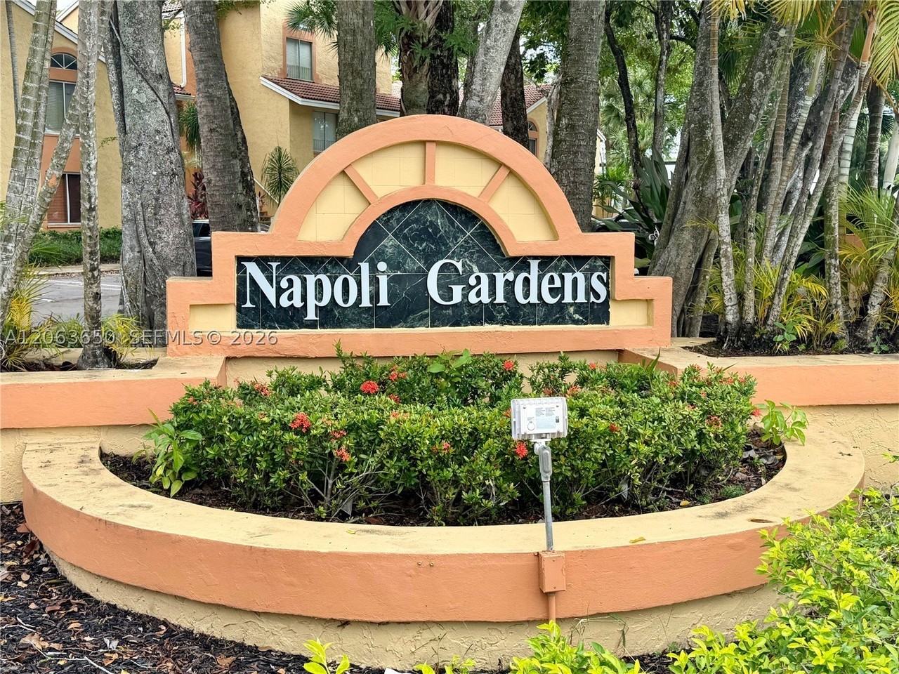 1012 Coral Club Dr #1012