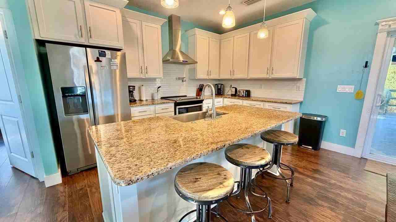 8 Moody Dr - Photo 5 of 25
