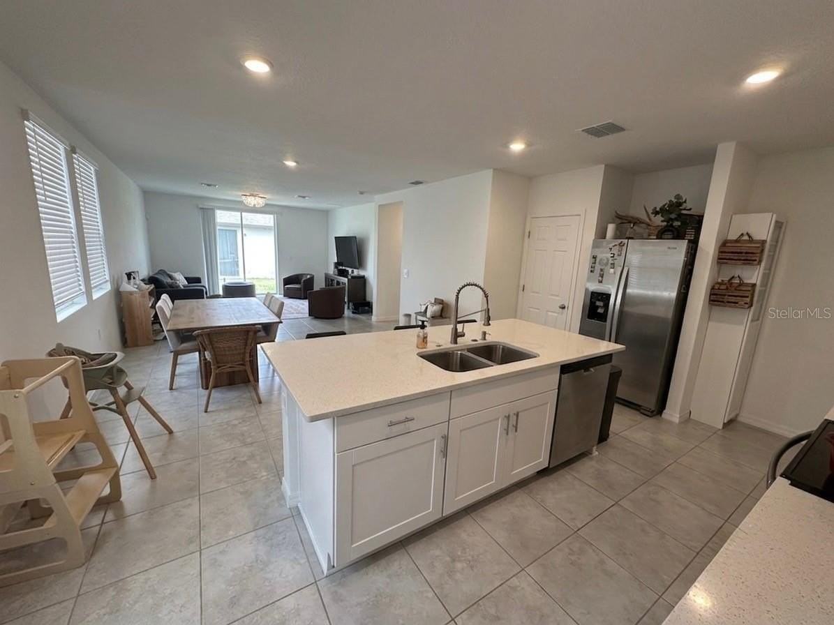 3864 Giorgio Dr - Photo 4 of 16