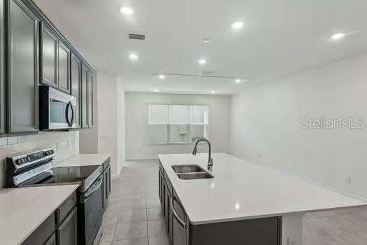 7043 Twilight Bay Dr - Photo 3 of 36