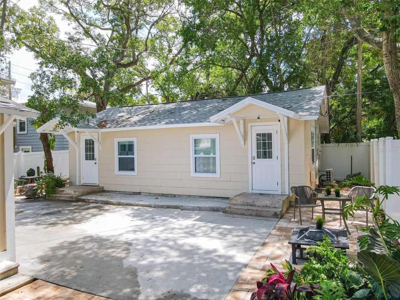 609 N Osceola Ave #AB