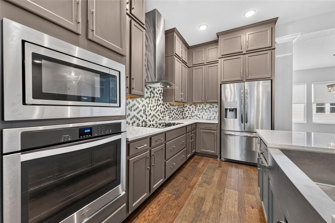 9597 Cavendish Dr - Photo 6 of 40