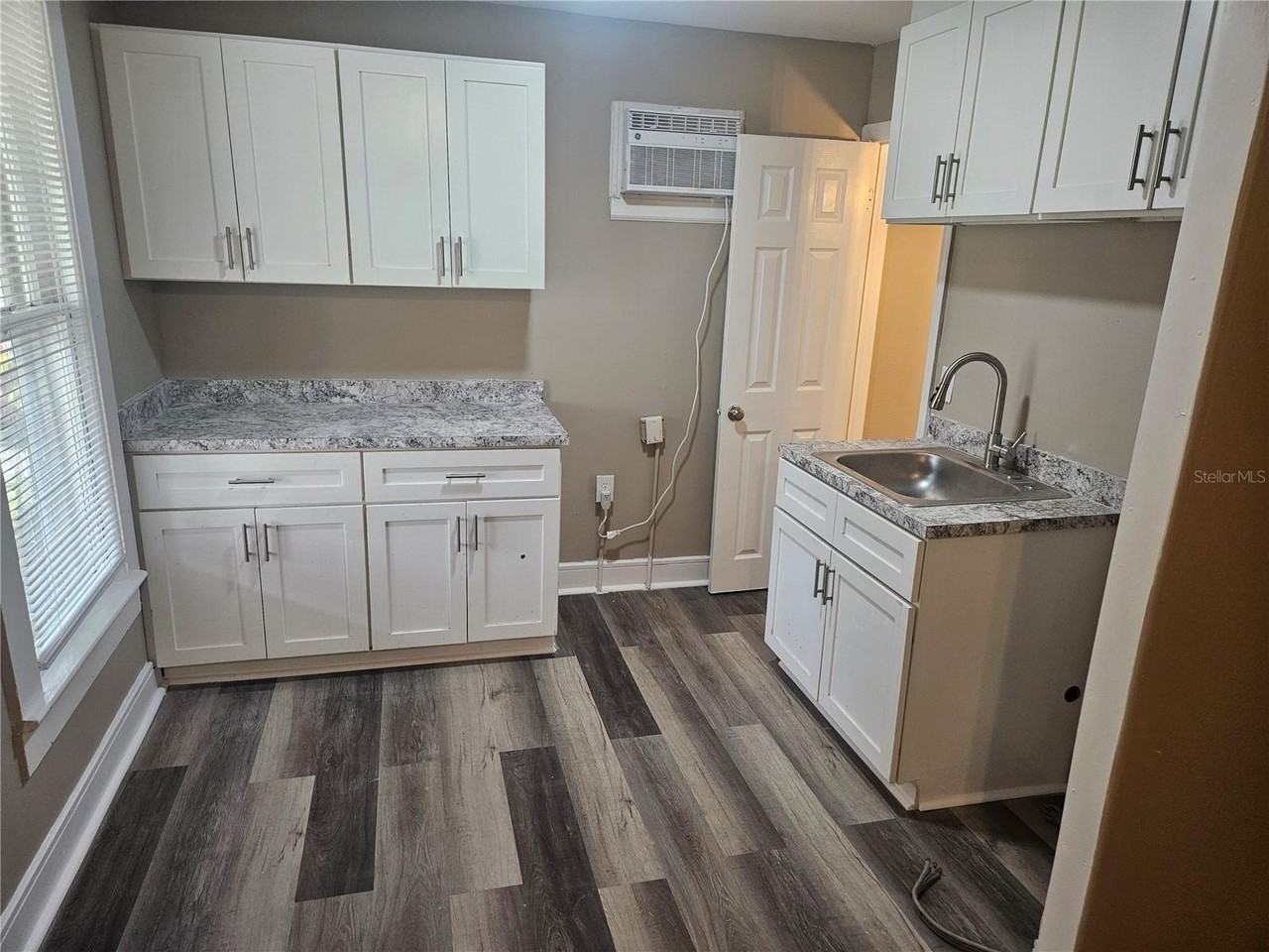 318 E Tarpon Ave #A1 - Photo 5 of 12