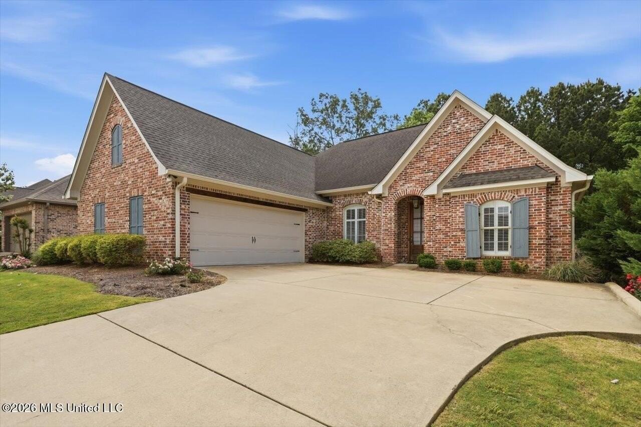 320 Oakville Cir - Photo 2 of 30
