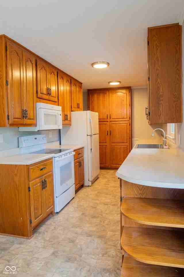 1444 N Mill Creek Rd - Photo 5 of 14