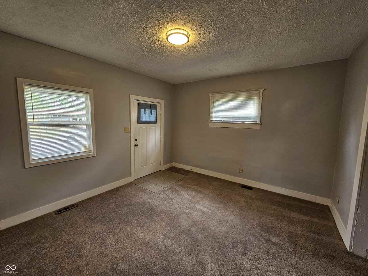 2143 Bellefontaine St - Photo 5 of 16