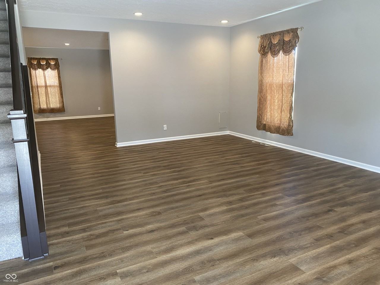 5668 Grosbeak Dr - Photo 3 of 35