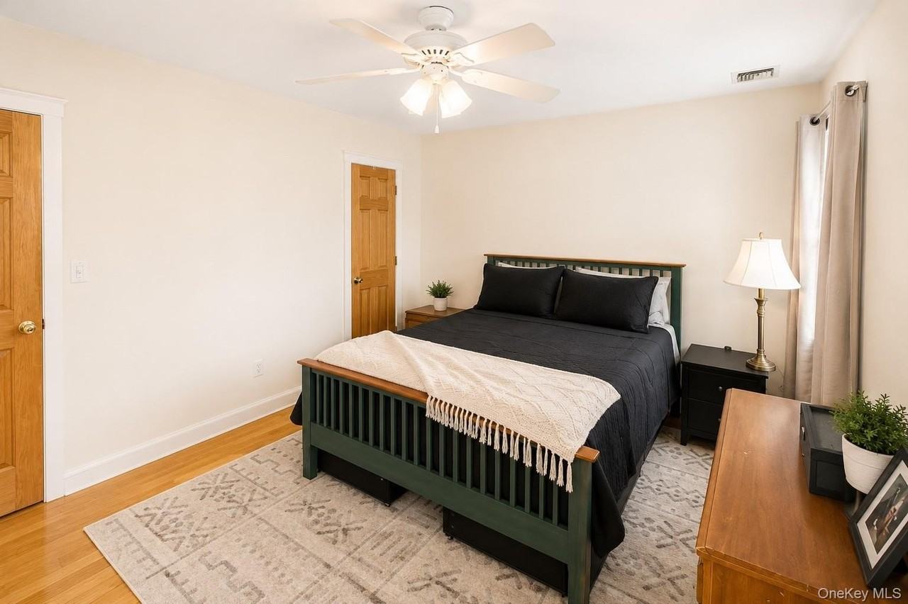 649 W Park Ave - Photo 7 of 11