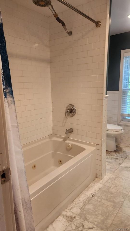115 Lincoln Ave #2 - Photo 2 of 7