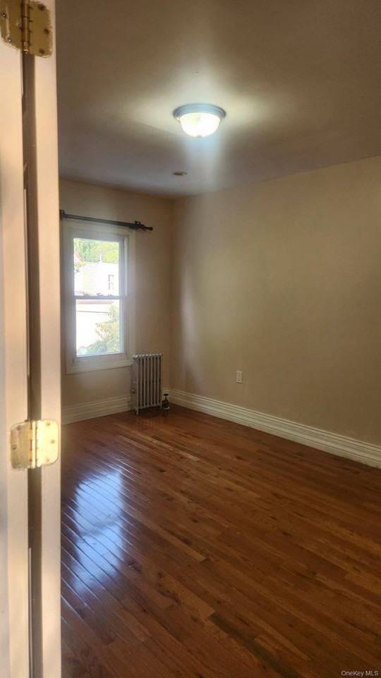 115 Lincoln Ave #2 - Photo 4 of 7