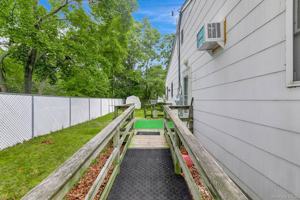 featured image of 4 Brooktree Ct