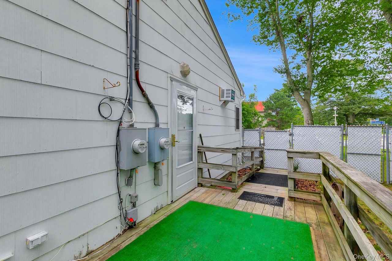 4 Brooktree Ct - Photo 4 of 19