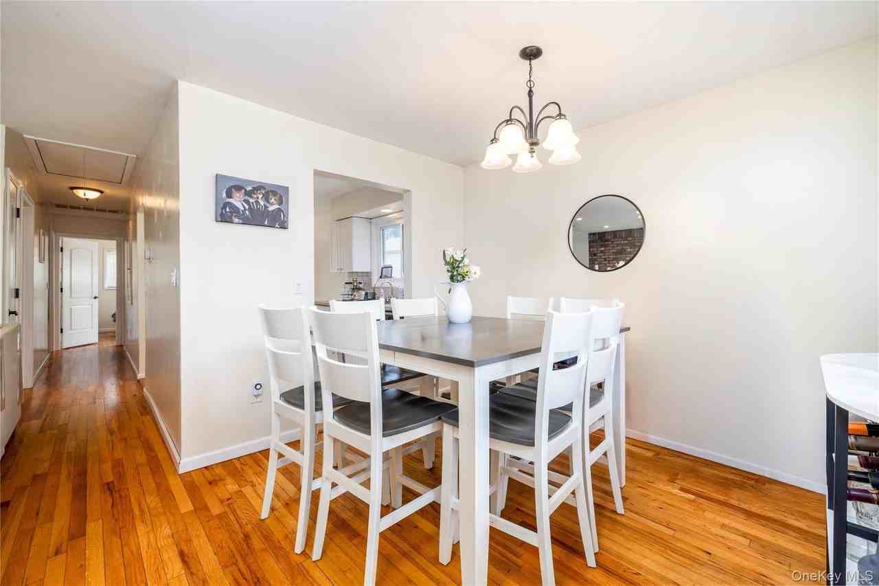 37 Hickory Rd - Photo 4 of 21