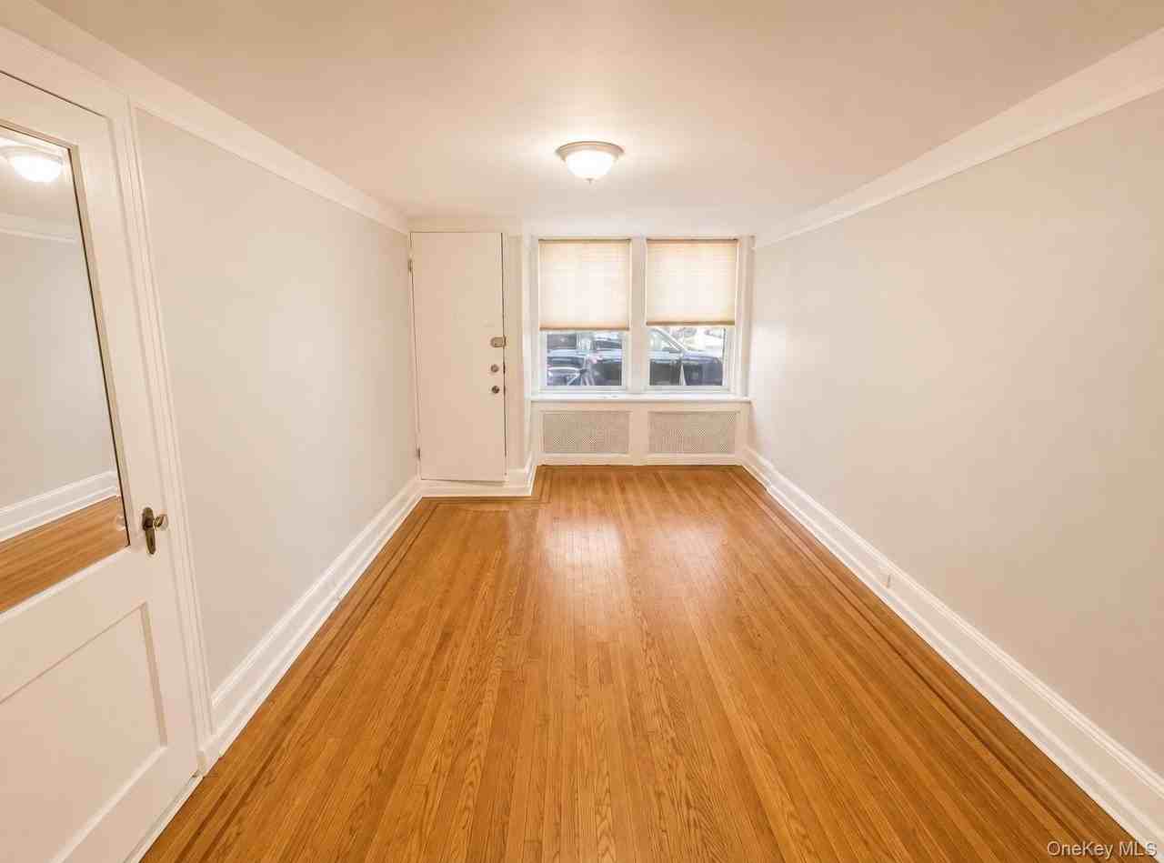 240 Suydam St #1 - Photo 3 of 10
