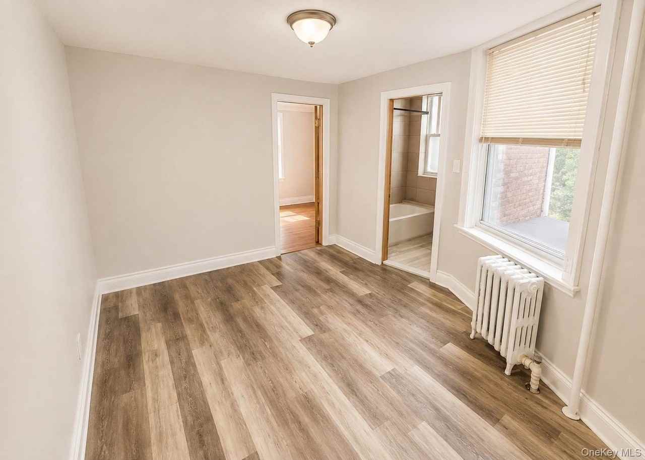240 Suydam St #1 - Photo 7 of 10