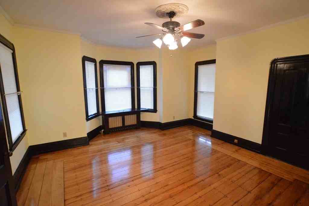 84 Crescent Ave #84 - Photo 7 of 24