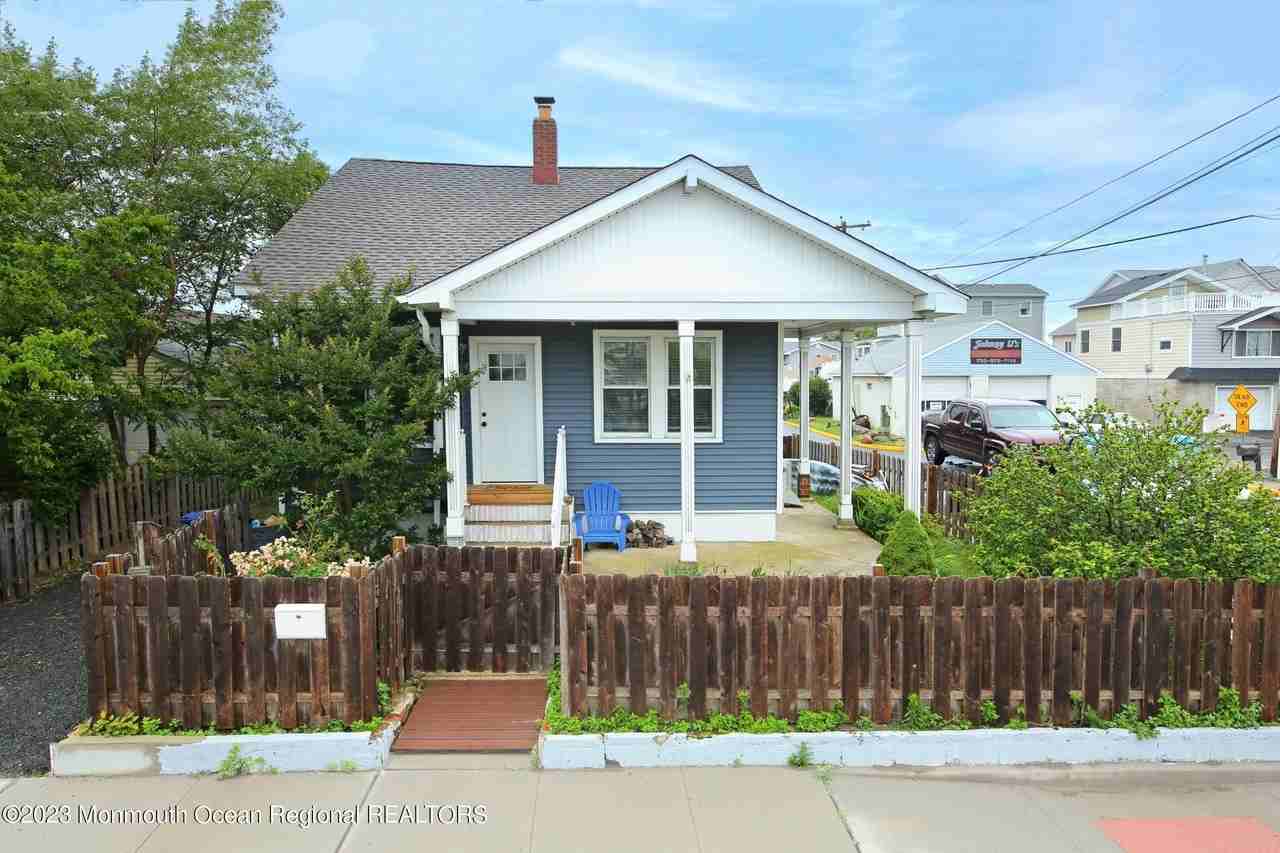 16 Cornwall St - Photo 3 of 19