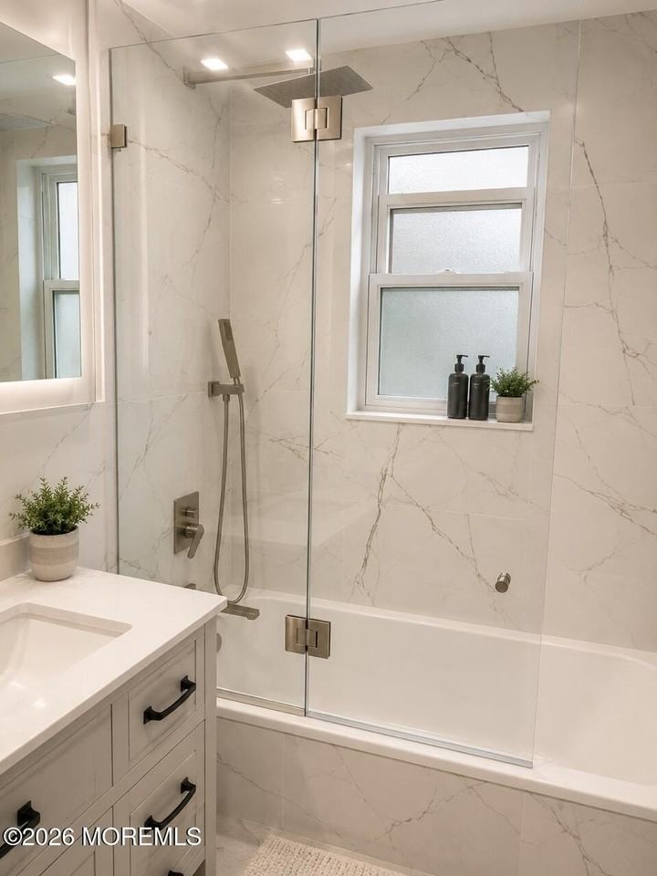 224 Colonial Ave #2ndFL - Photo 7 of 11