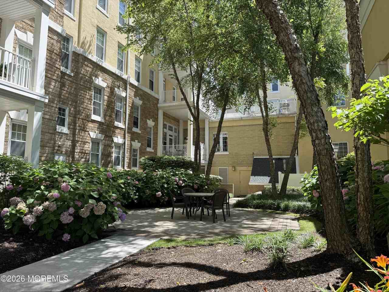 700 Ocean Ave #127