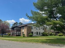 featured image of 118 Amberly Dr #J