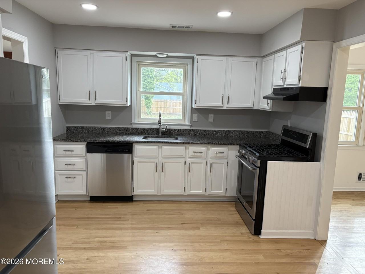 19 Lennox Ave - Photo 2 of 16