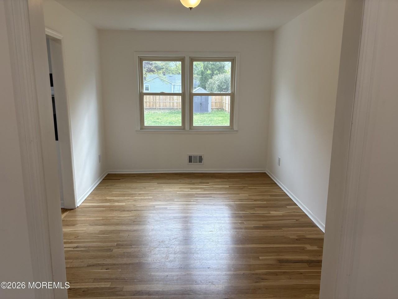 19 Lennox Ave - Photo 5 of 16