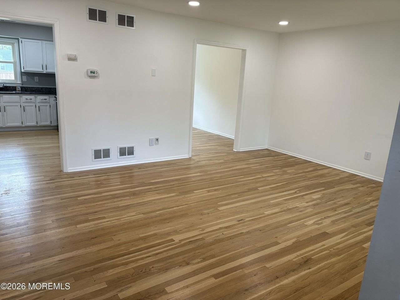 19 Lennox Ave - Photo 6 of 16