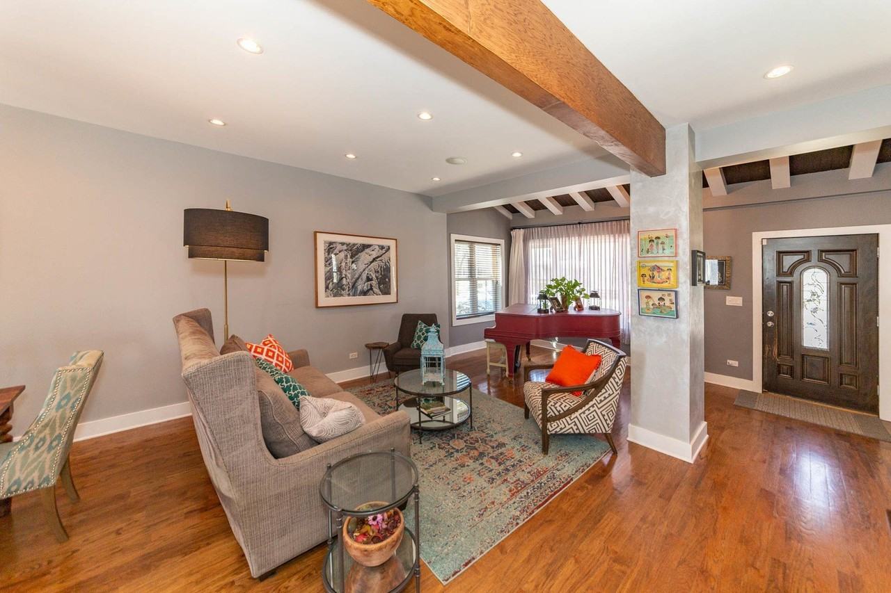 2243 N Monticello Ave - Photo 4 of 24