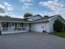 1021 Stonegate Rd - Photo 1 of 1