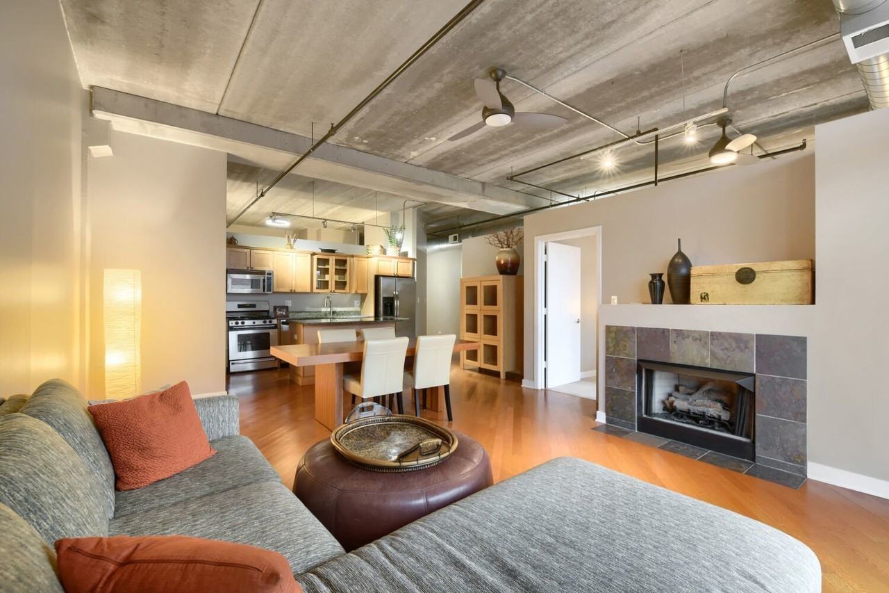 811 W 15th Pl #303 - Photo 4 of 14