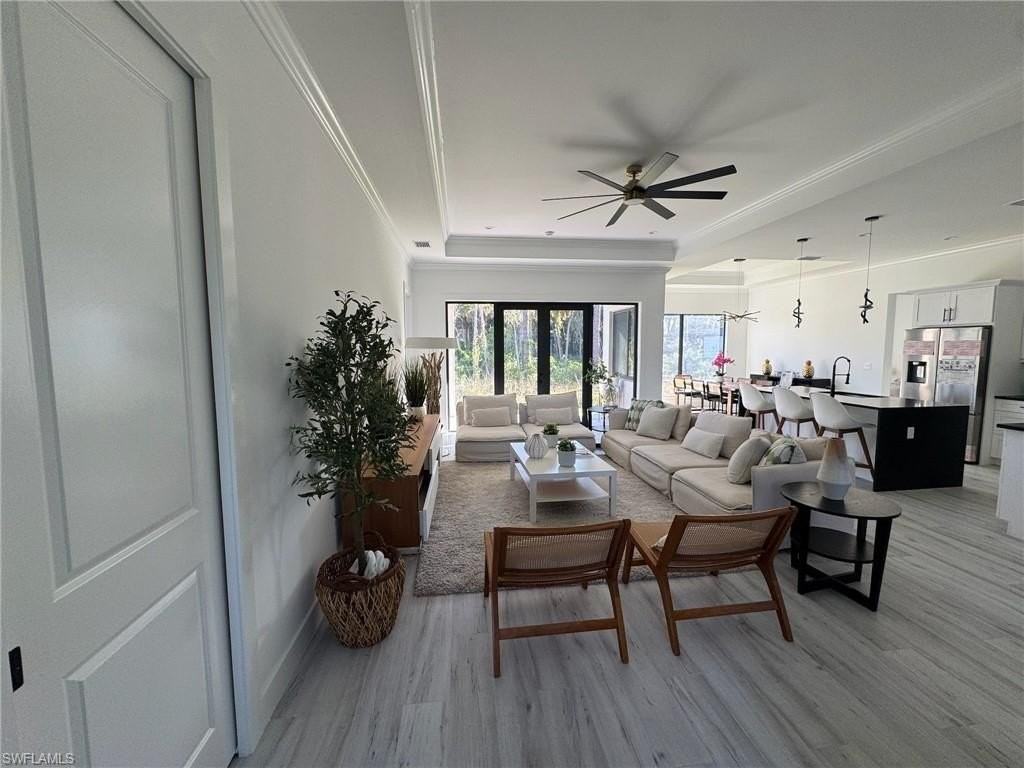 308 Golden Gate Blvd E - Photo 7 of 30
