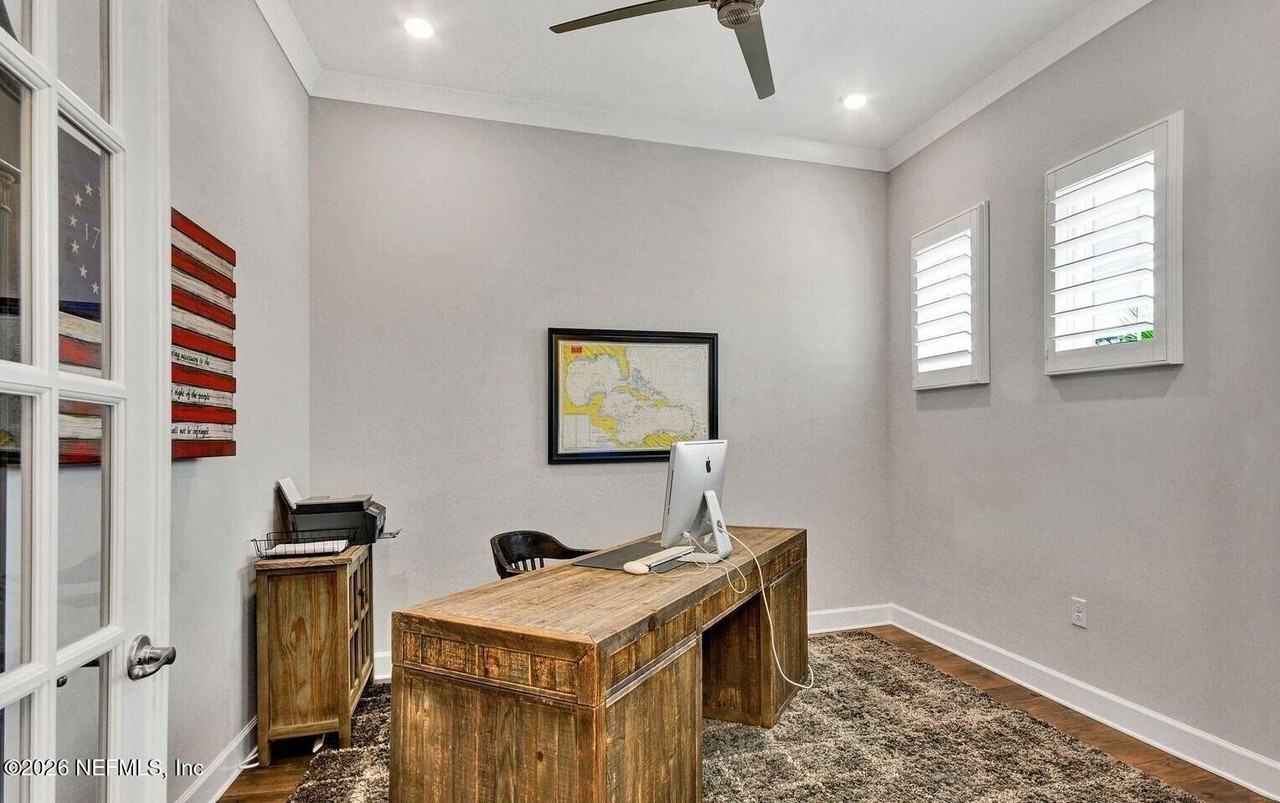 104 Marquesa Cir - Photo 5 of 50