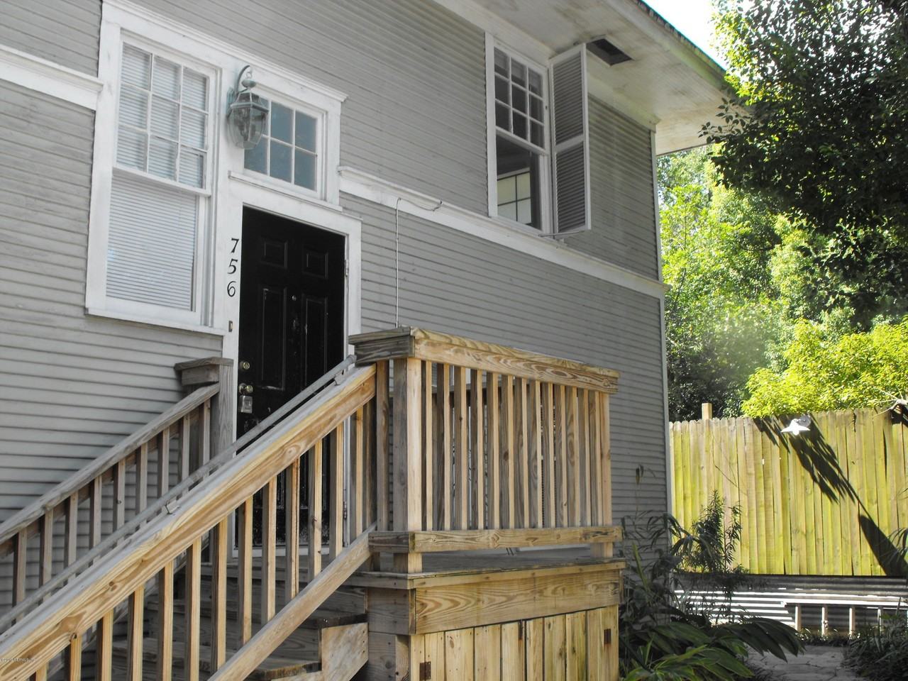756 Stockton St