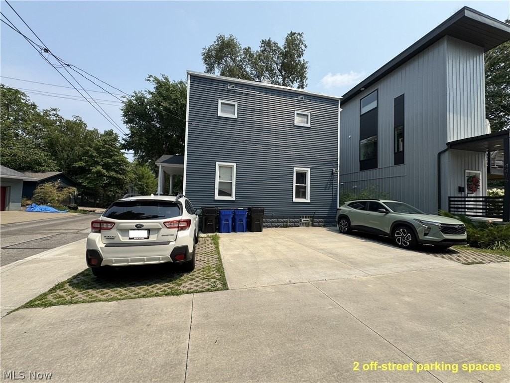 4411 John Ave - Photo 3 of 26