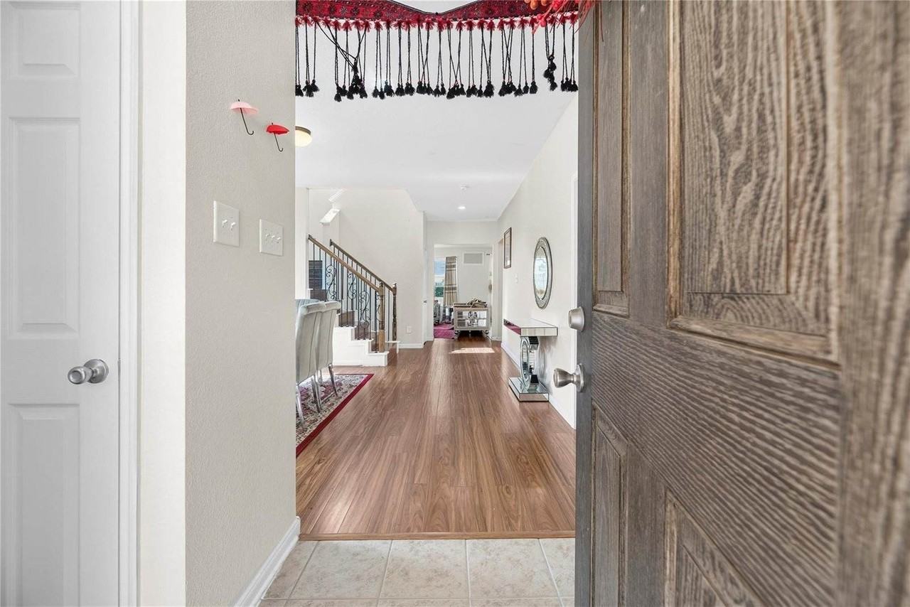19019 Tower Rose Ct - Photo 6 of 33