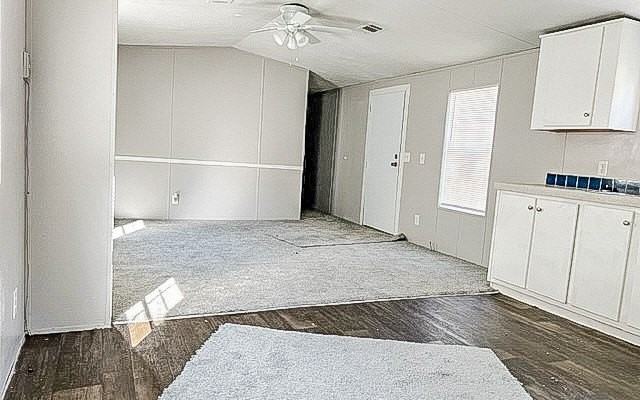 354 Nw Park Dr - Photo 2 of 5