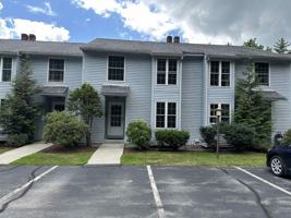 featured image of 25 Charlonne St #3