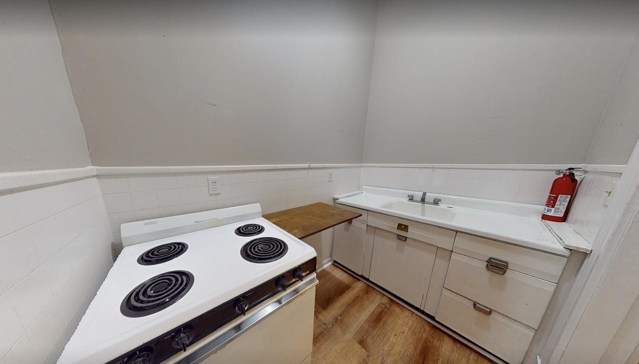 101 Main St #15 - Photo 2 of 4
