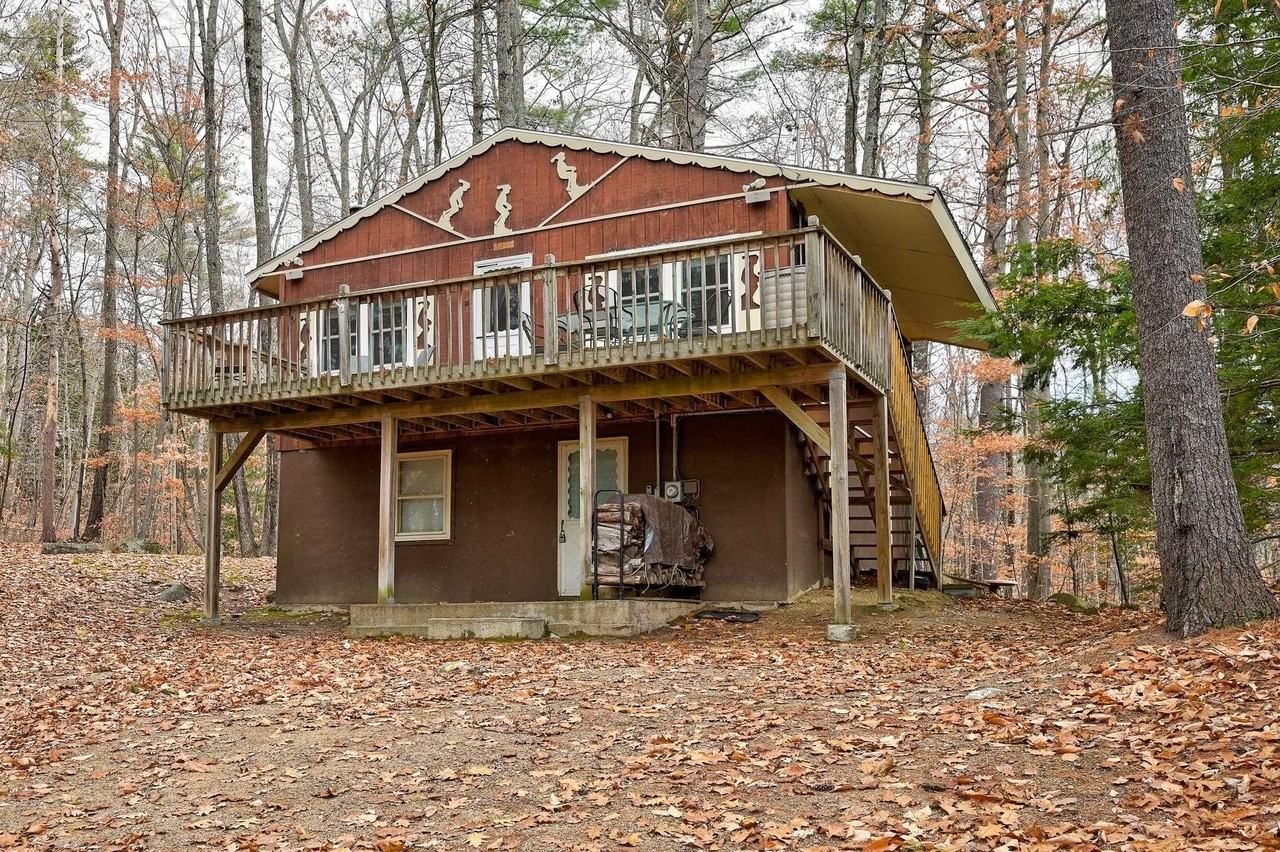30 Middle Shore Dr