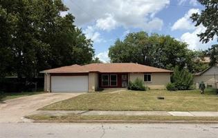 featured image of 205 E Marshall St