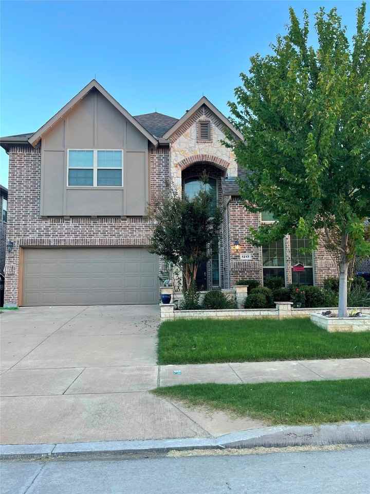 1217 Horsemint Dr