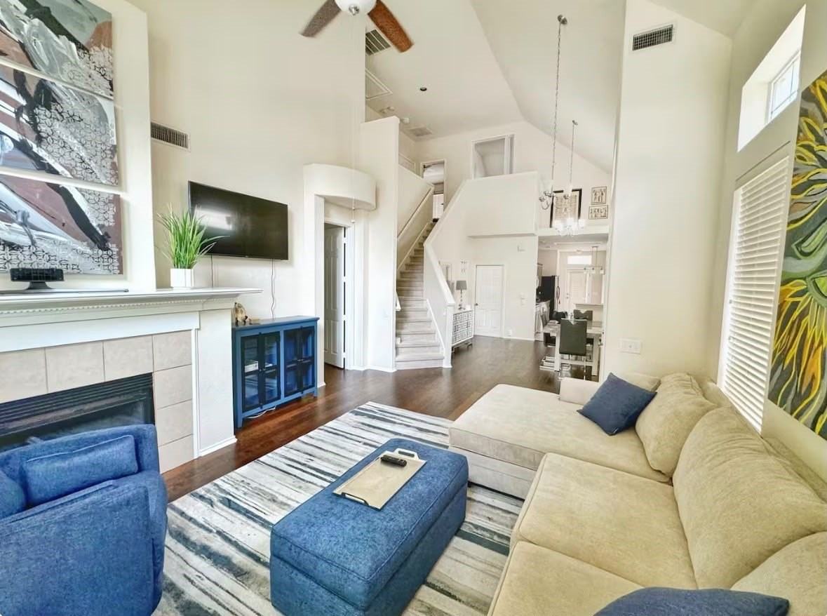 6787 Winston Dr - Photo 4 of 29