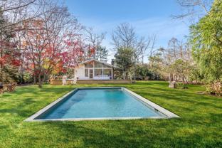 10 Cedar Ridge Dr - Photo 1 of 1